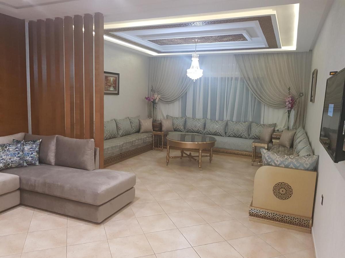 Niama C